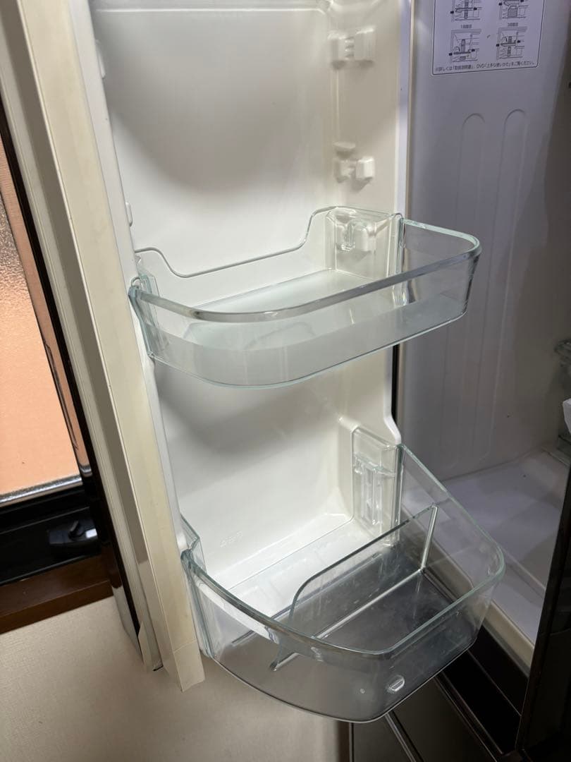 日立冷凍庫　R-B5700