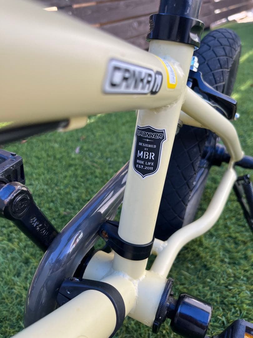 una クランカー キッズバイク 14インチ 自転車 ストライダー 防犯