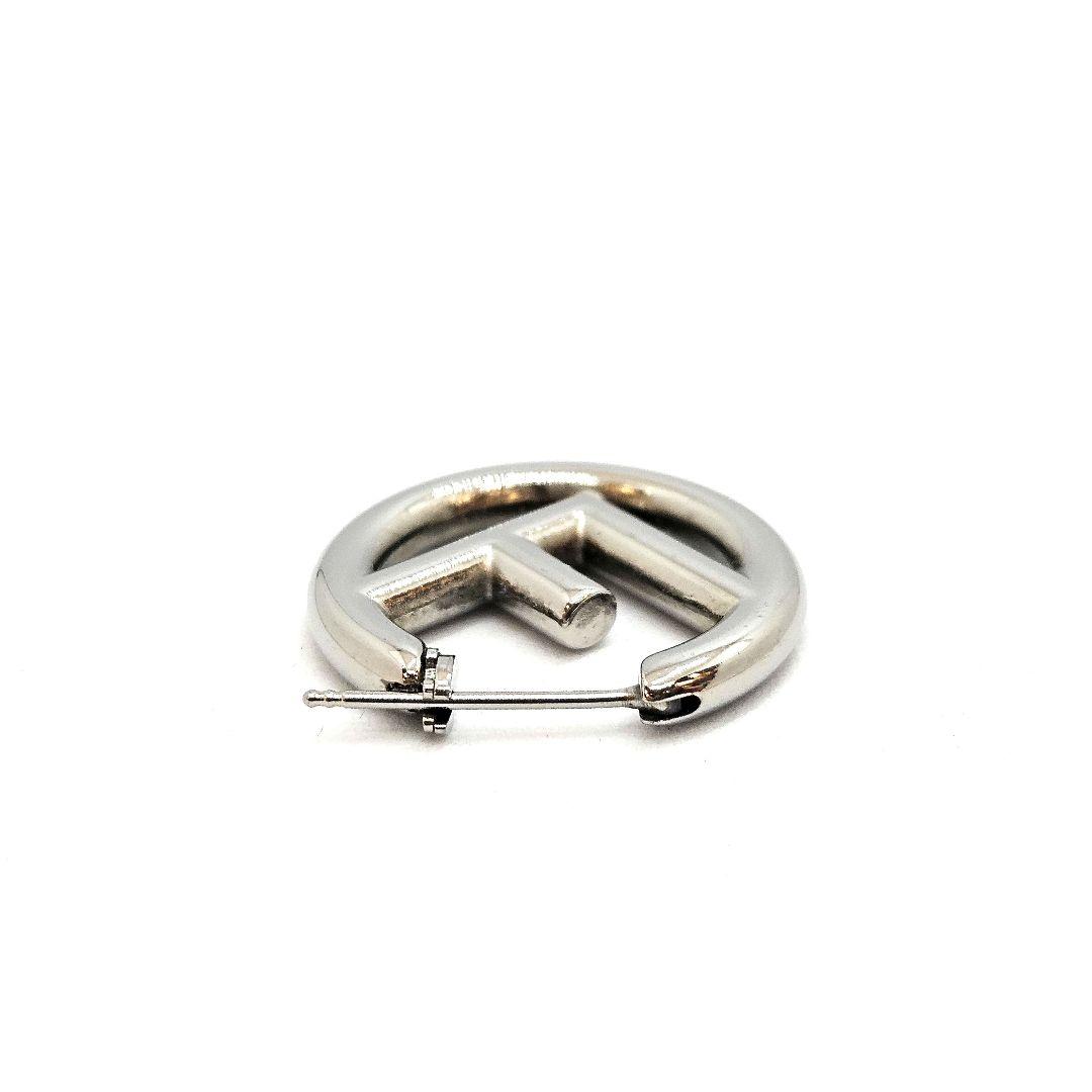 FENDI フェンディ エフイズ ピアス シルバーカラー