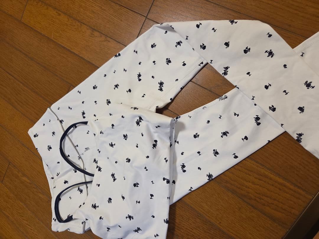 emmi 花柄 ヨガウェアセット