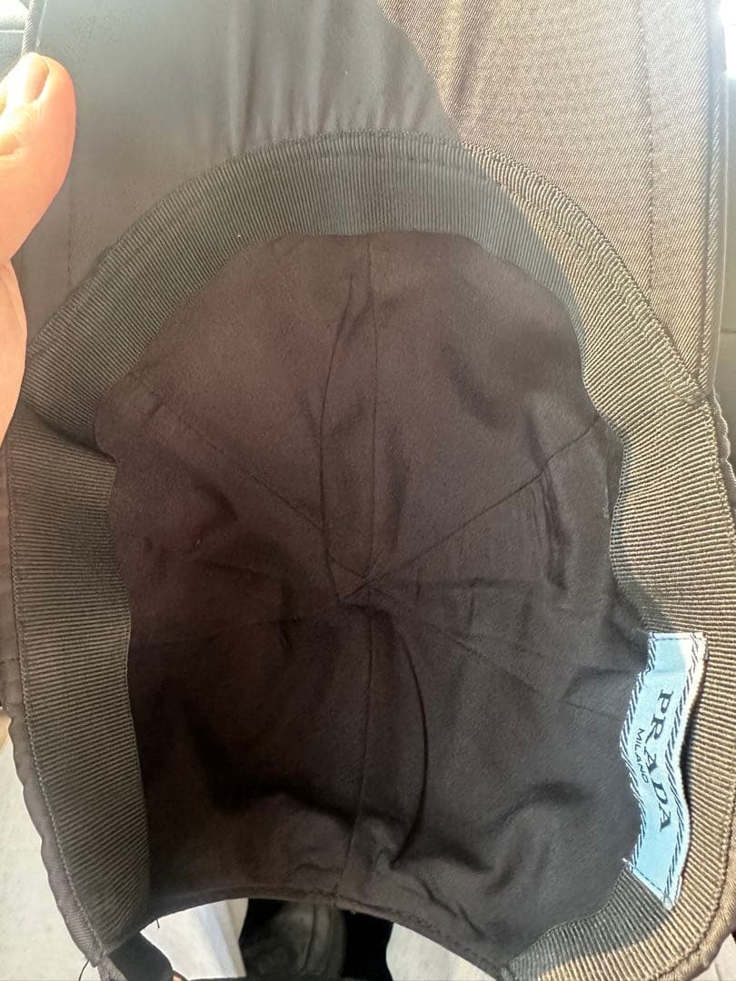 S*y様 PRADA ブラック キャップ