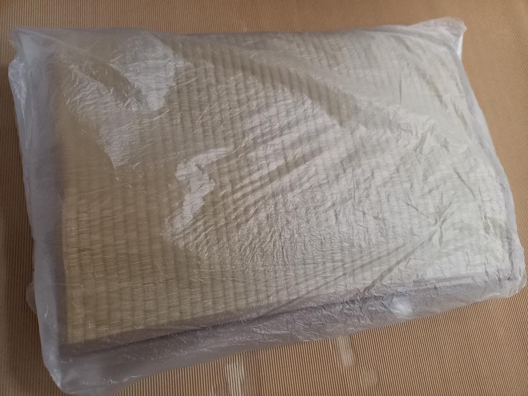 新品未使用　イケヒコ 沖縄ビーグ敷き 2枚はぎ（220×176cm）い草ラグ