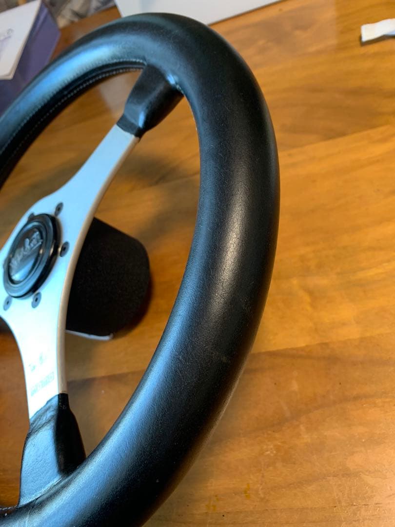 MOMO ステアリング ジャッキースチュワート 　ホーンボタン+ボス