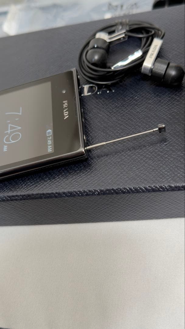 PRADA L-02D デジタルオーディオプレーヤー