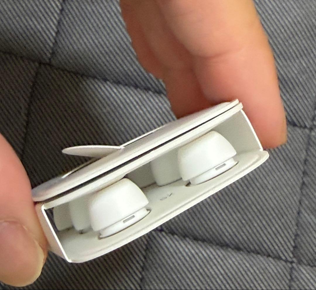 AirPods Pro2 本体 充電ケース付き Lightning