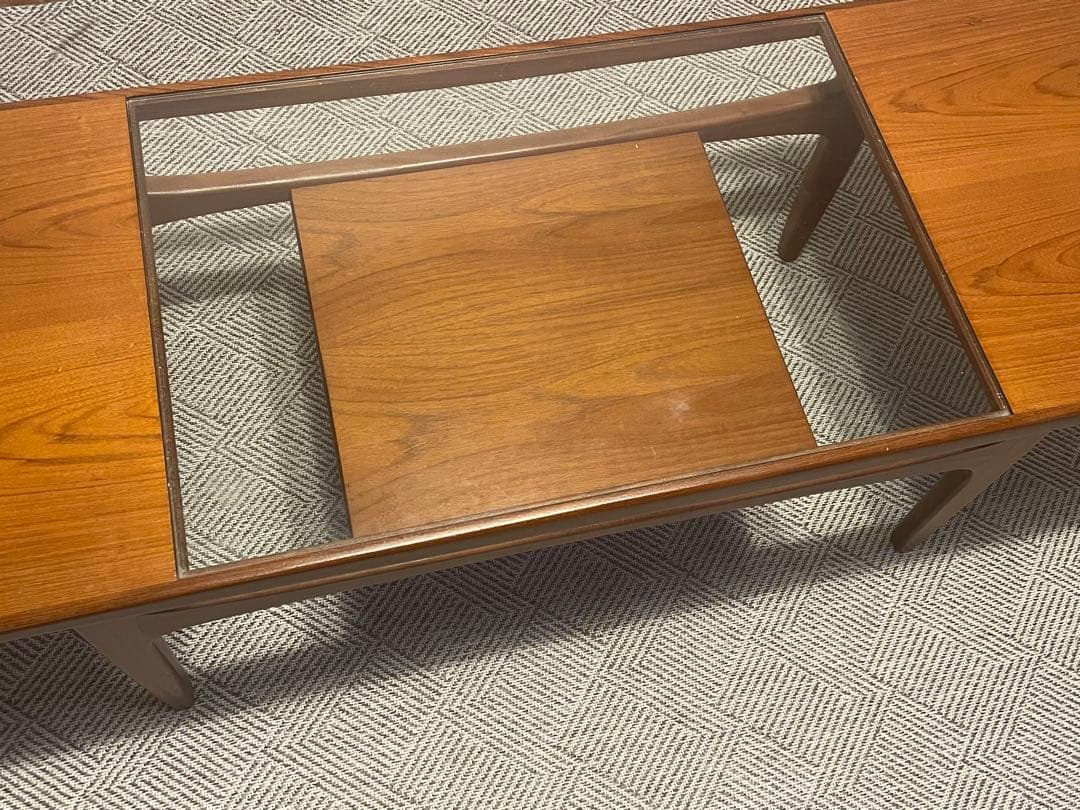 G-PLAN ガラストップローテーブル