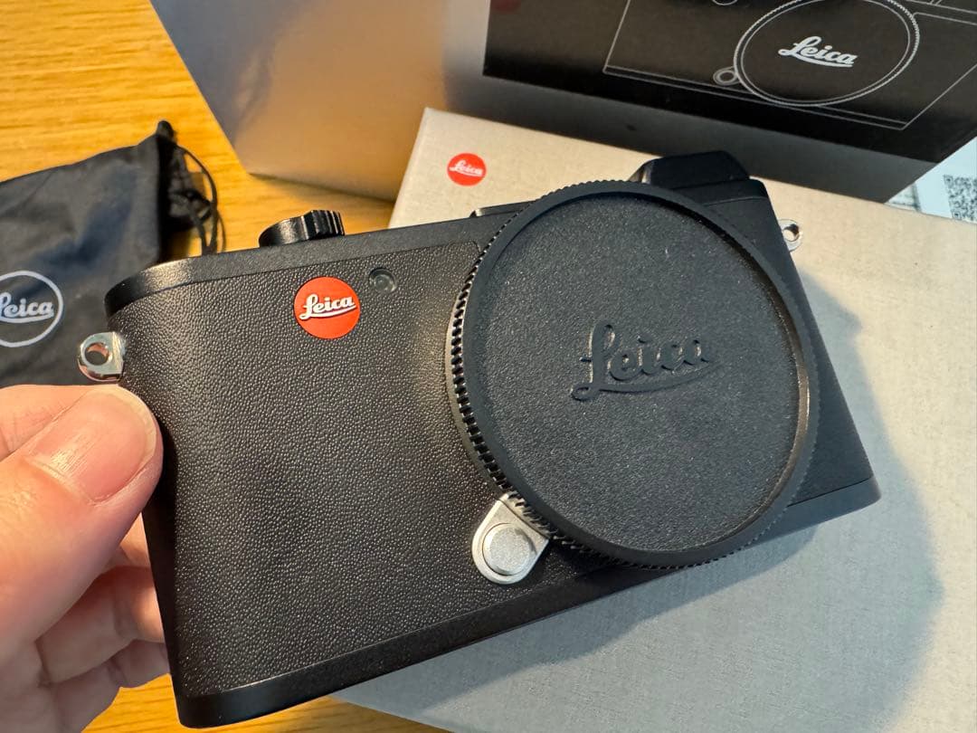 Leica CL ボディ　箱、予備バッテリー、M-Lアダプター、サムレスト付き
