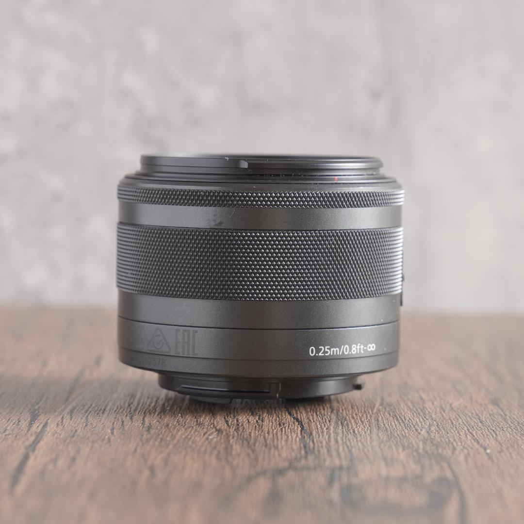 美品✨Wi-Fi✨自撮り✨ブラック✨Canon EOS Kiss M　838-1