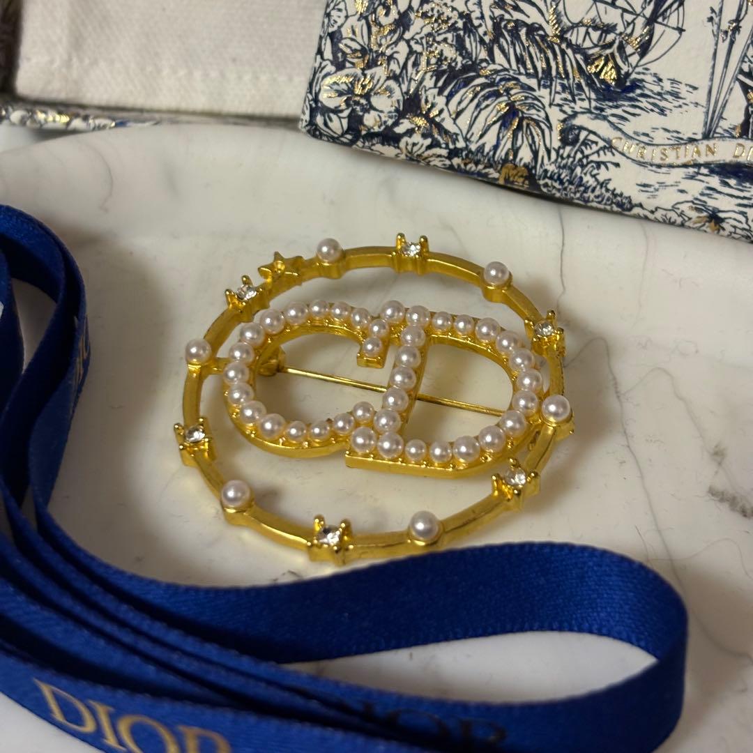 Dior Clair D Lune ブローチ