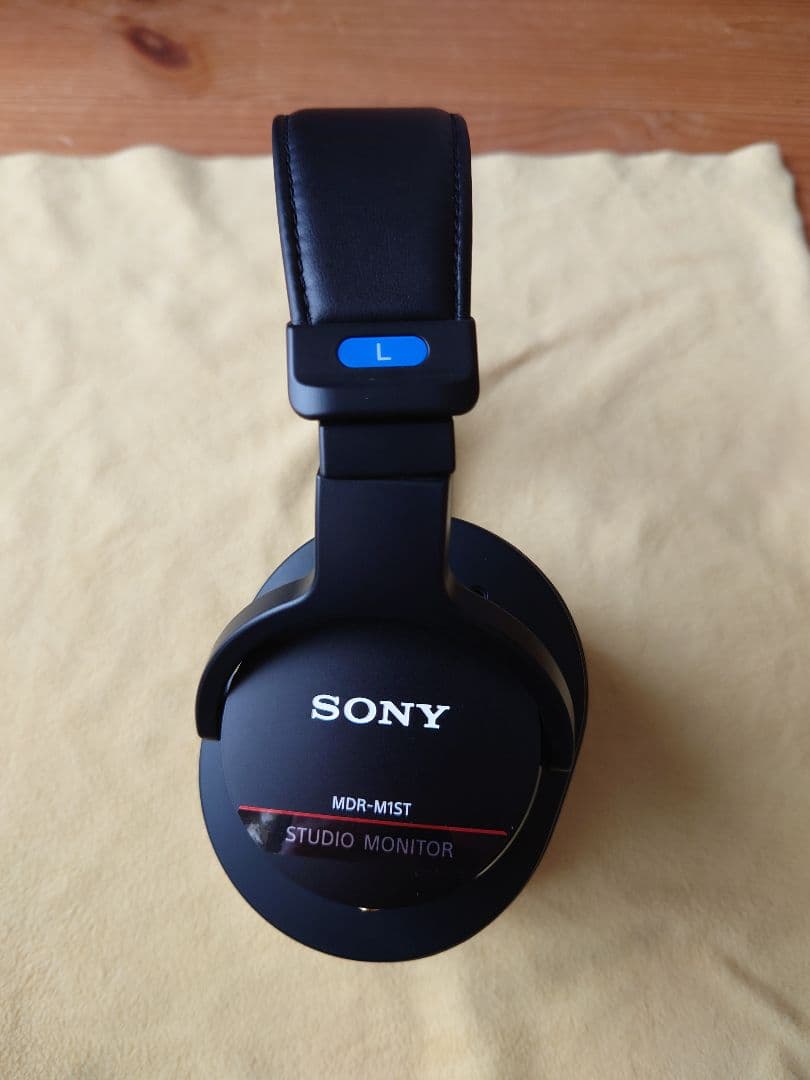 【美品】SONY MDR-M1ST ハイレゾ対応スタジオモニターヘッドホン