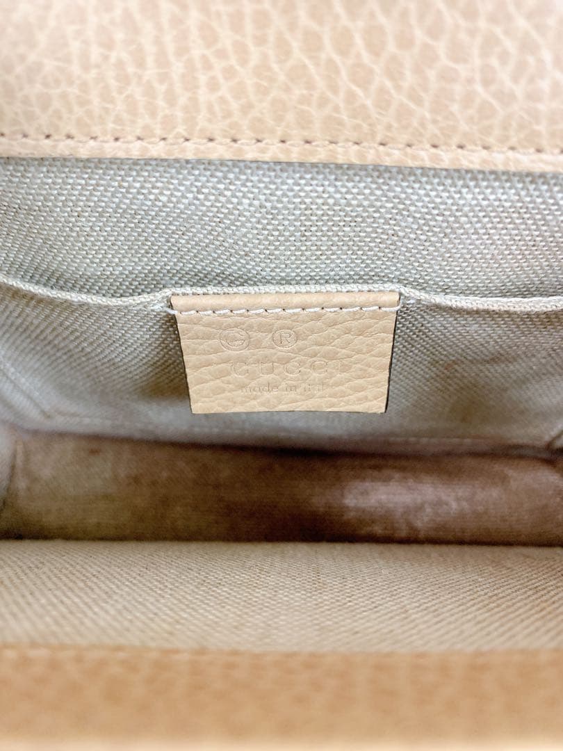 ＋GUCCI インターロッキングG チェーン　ショルダーバッグ レザー ベージュ