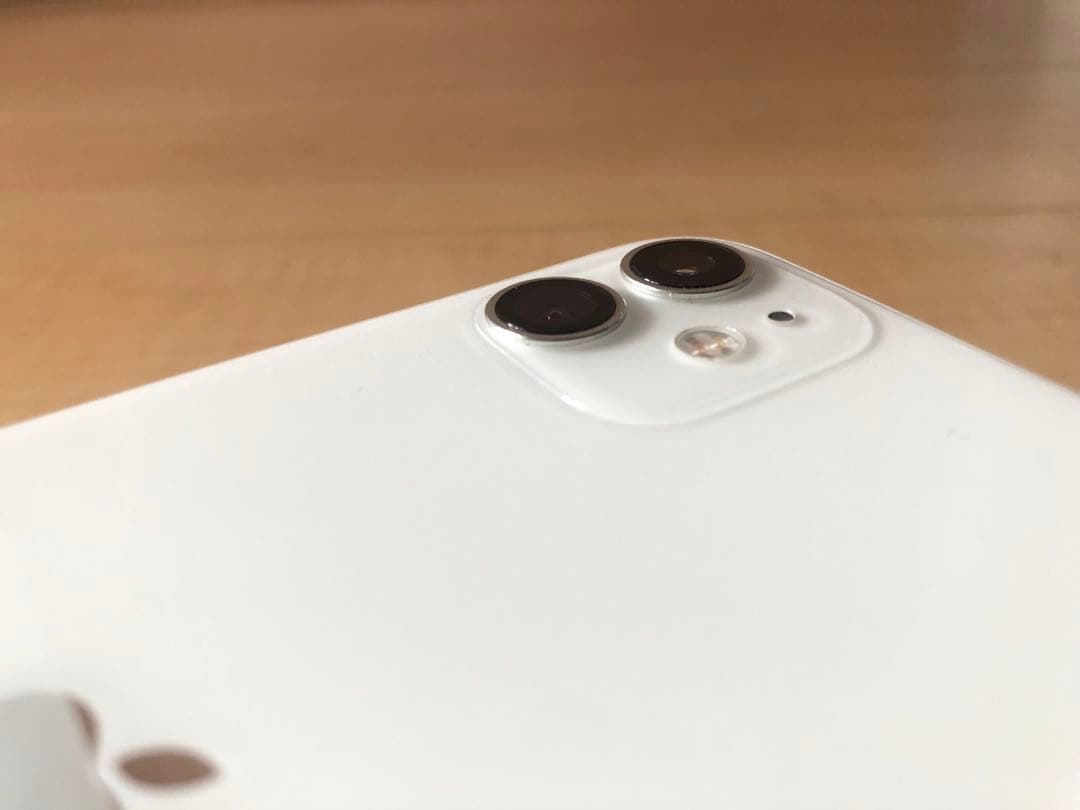 (美品)SIMフリー iPhone11 128GB ホワイト おまけ付