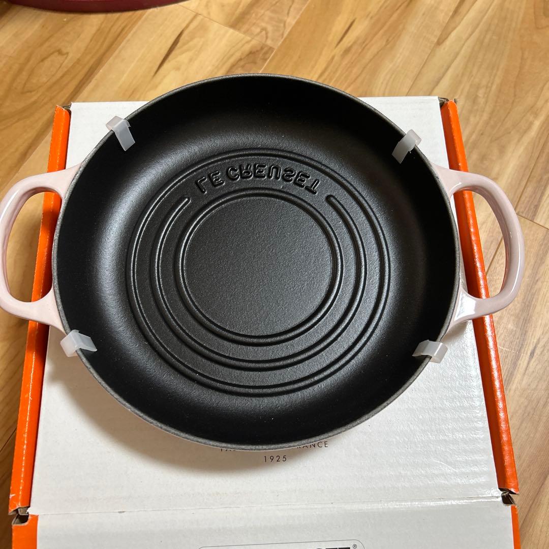 新品未使用・ルクルーゼ・シグニチャー・ブレッドオーブン・24㌢・シェルピンク