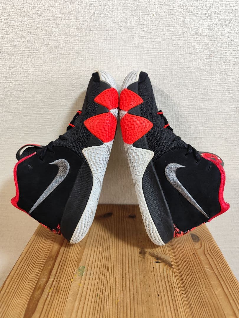 Nike Kyrie 4 ナイキ カイリー4　27.5cm　カイリー・アービング