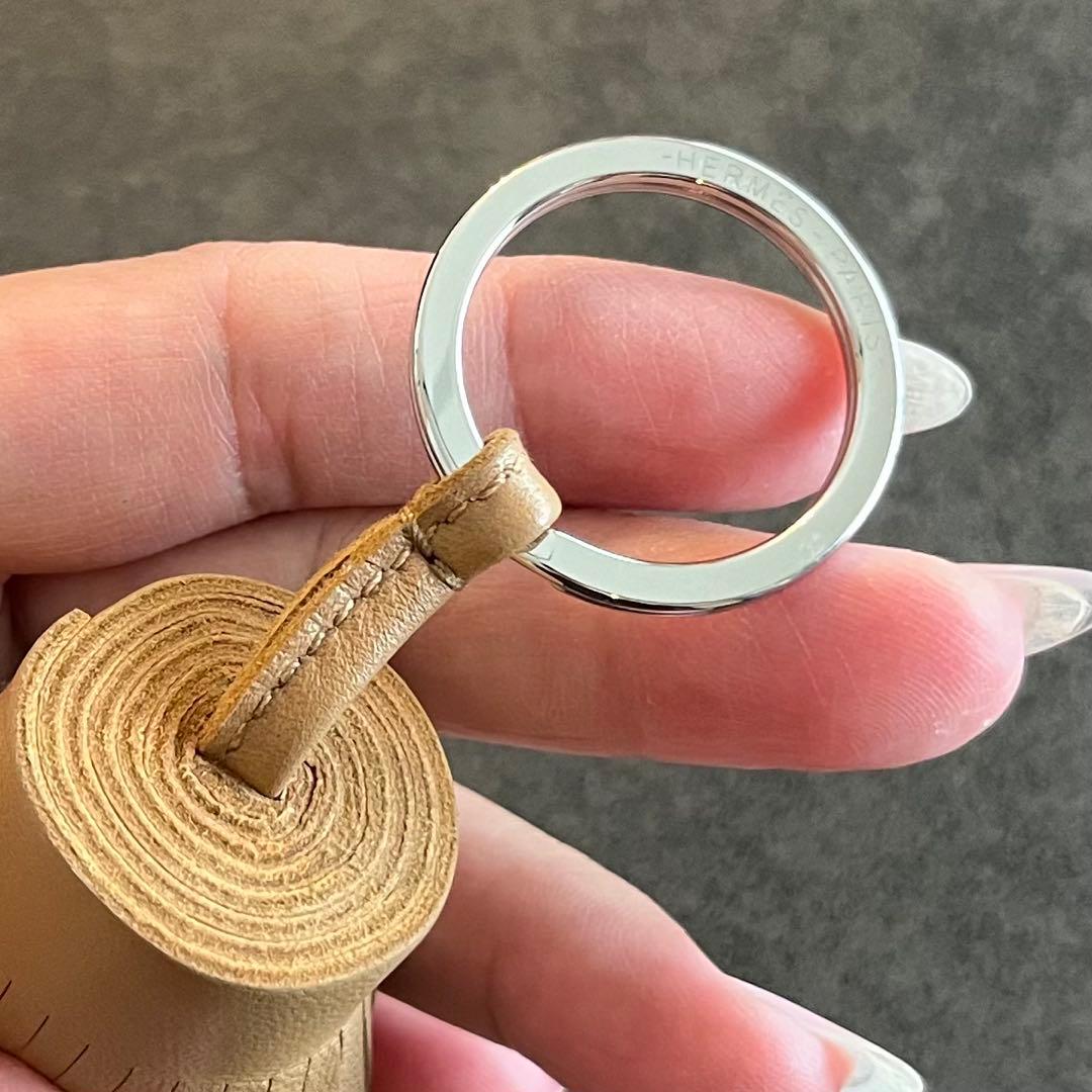 最終値下げ【美品】HERMES エルメスカルメンレザー　タッセル キーリング