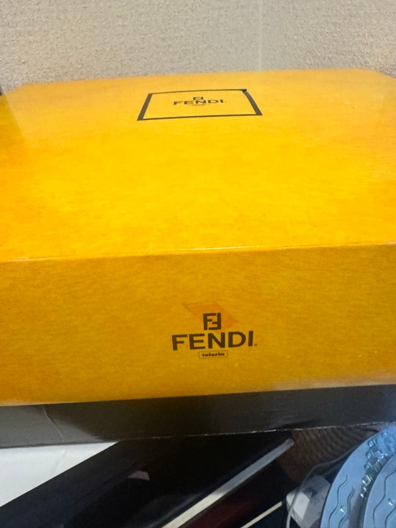 (16) FENDI 羽毛肌掛ふとん　 羽毛肌掛けふとん　 ダウンケット 新品