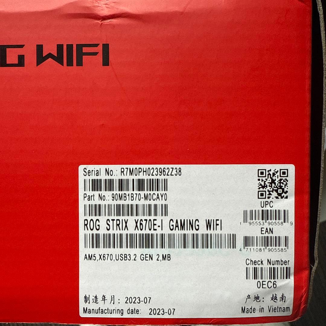 マザーボード ROG STRIX X670E-GAMING WIFI