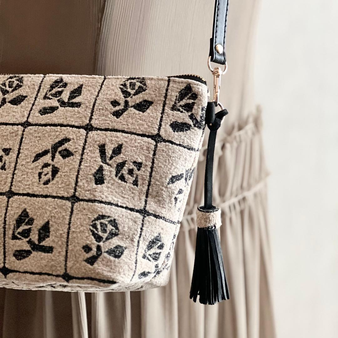 ミナペルホネン Lulu beigeショルダーバッグMB508-241