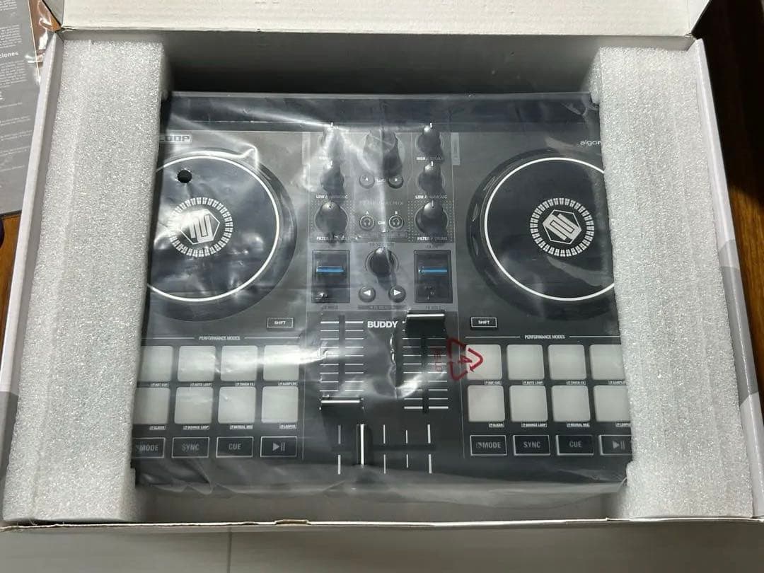 新品◆DJコントローラーBuddy◆ djay+Apple Music対応