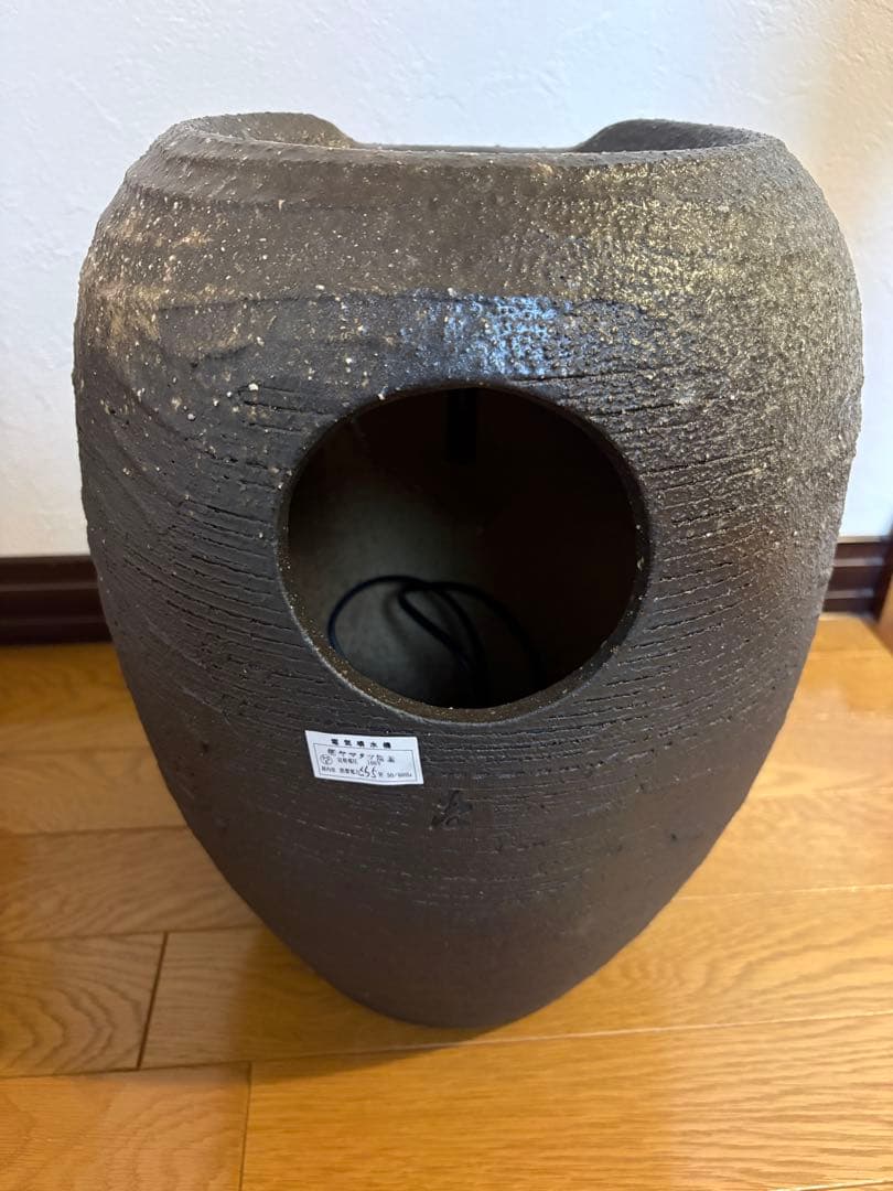 信楽焼　電動つくばい