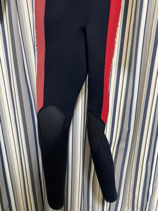 ウェットスーツ　ワールドダイブ