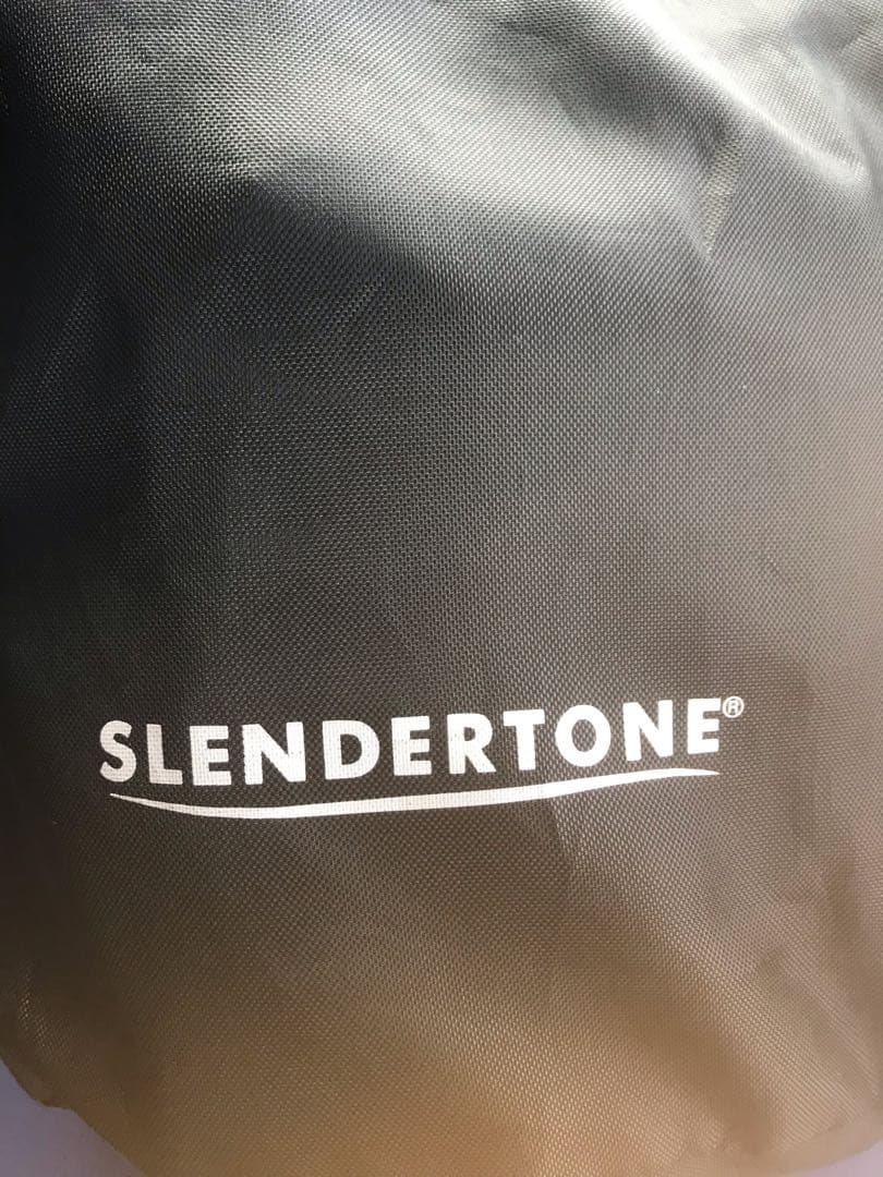 スレンダートーンで、正規品の中古です。肌に触れるパッドは2個新品です。