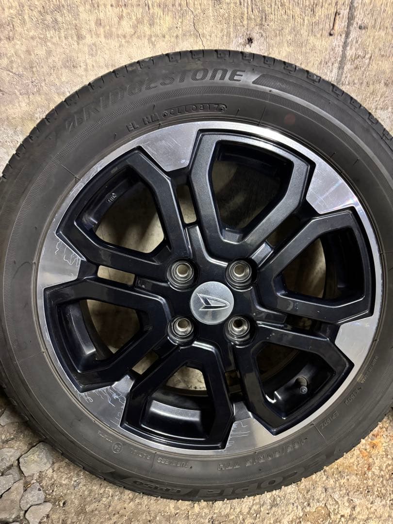 ② 送料込みにしました！　ダイハツ純正アルミホイール　　15インチ　2本のみ