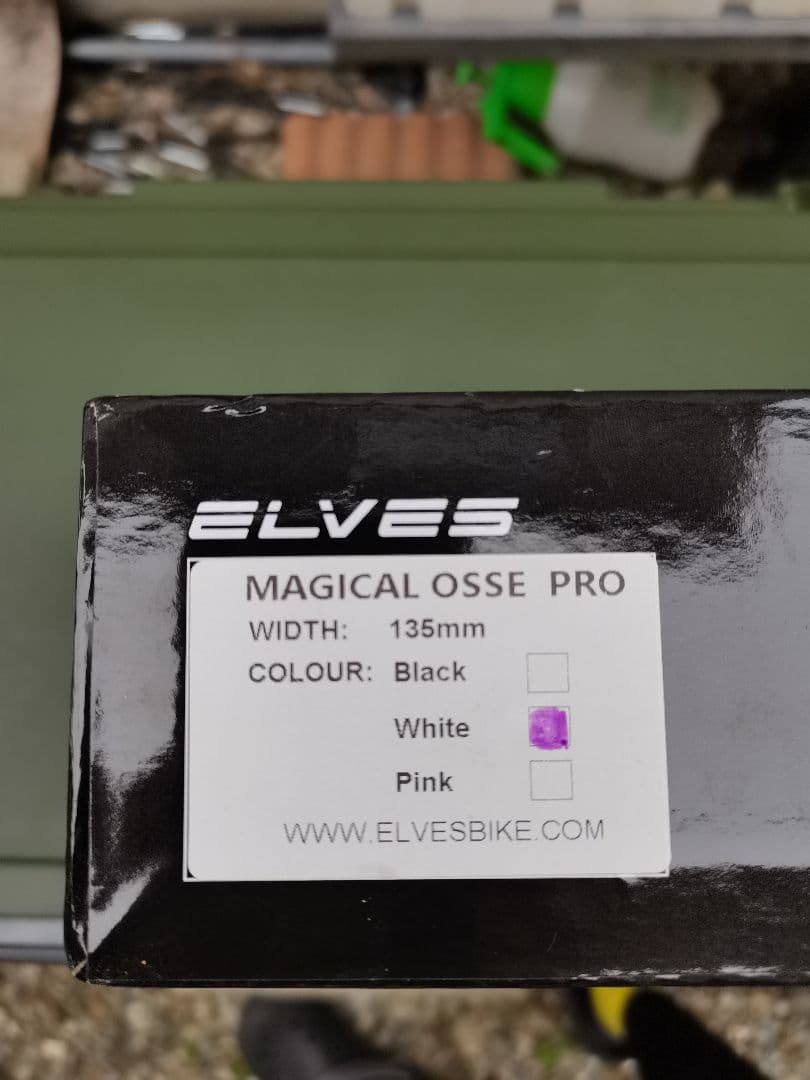elvesbike サドル ホワイト