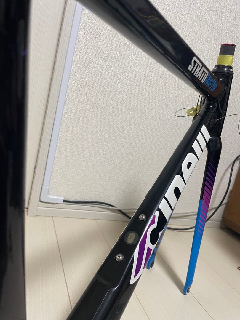 チネリ　ストラトファスター　カーボンフレーム　Sサイズ