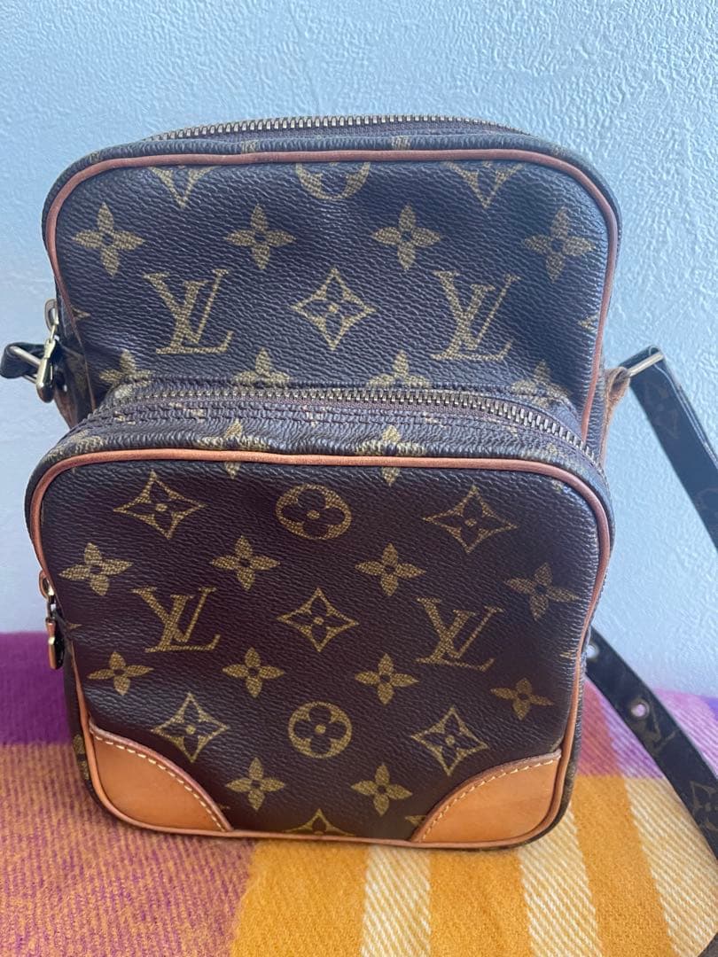 I*H様 美品 LOUIS VUITTON アマゾン ミニショル a994