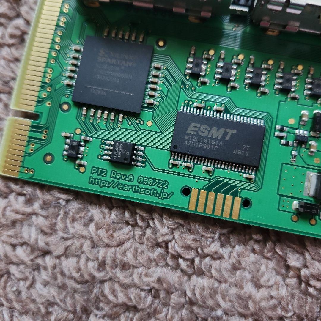 PT2 Rev.A 2枚とカードリーダー