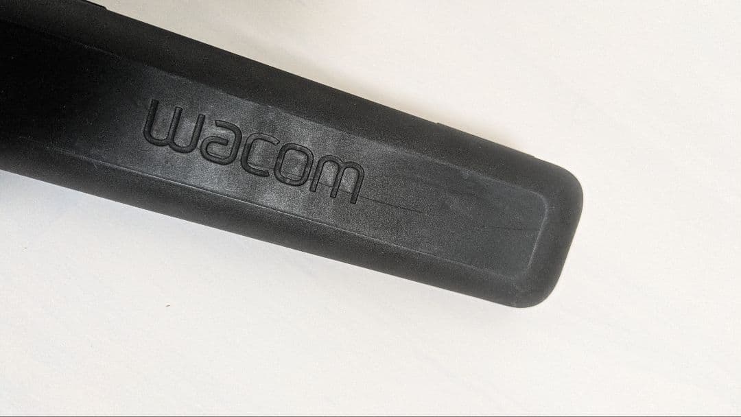 ワコム液晶タブレット21.5インチ Cintiq22HD DTK-2200/K