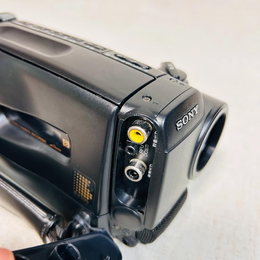 SONY CCD-TR250 8mmビデオカメラ ハンディカム video8