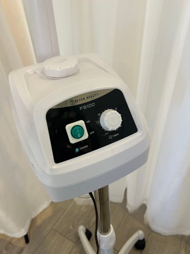 SEVEN BEAUTY FS100 フェイススチーマー