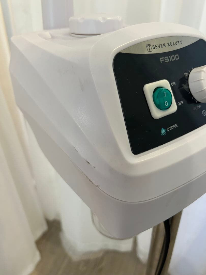SEVEN BEAUTY FS100 フェイススチーマー