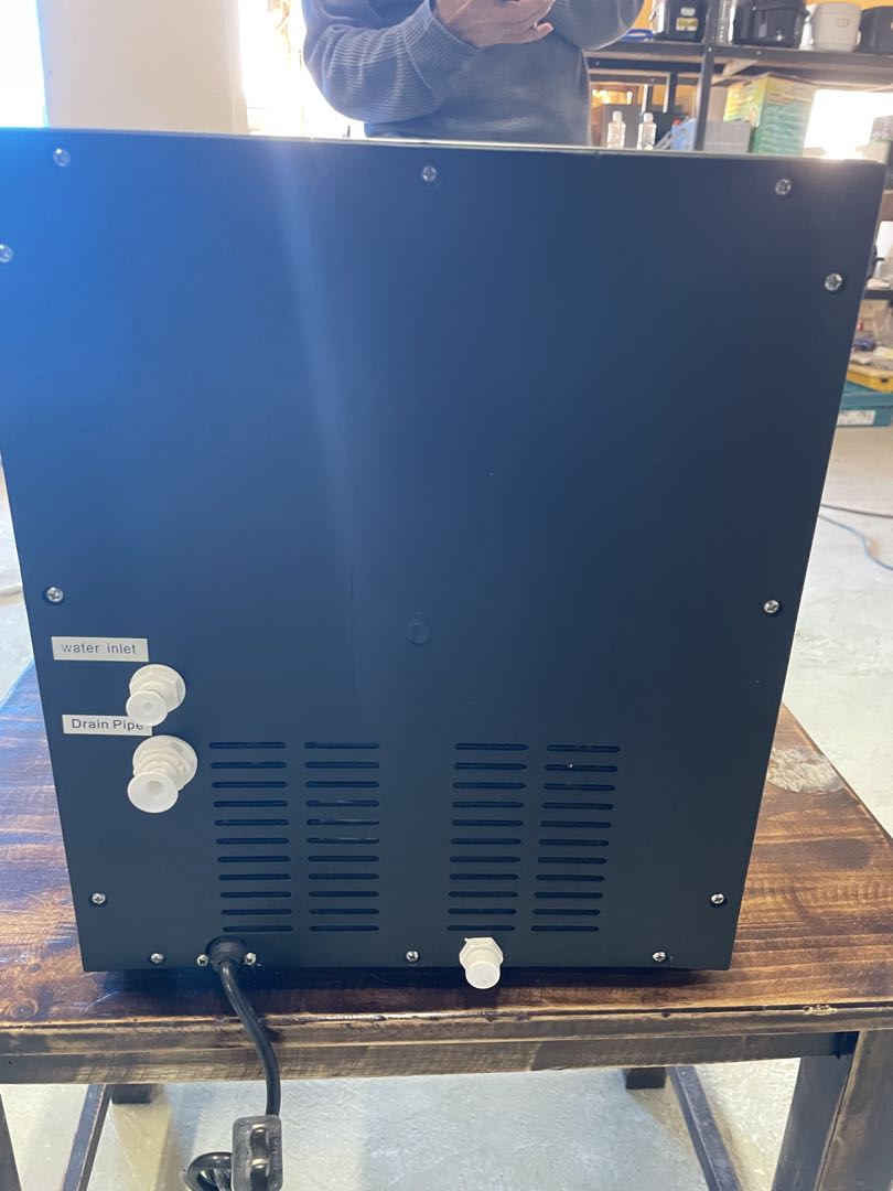 高性能製氷機 15kg/24h