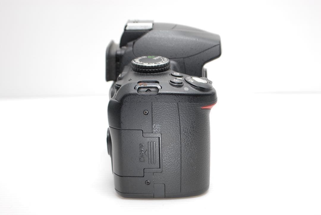 ⭐︎Nikon D3000⭐︎ダブルレンズセット美品 軽量アンドコンパクト