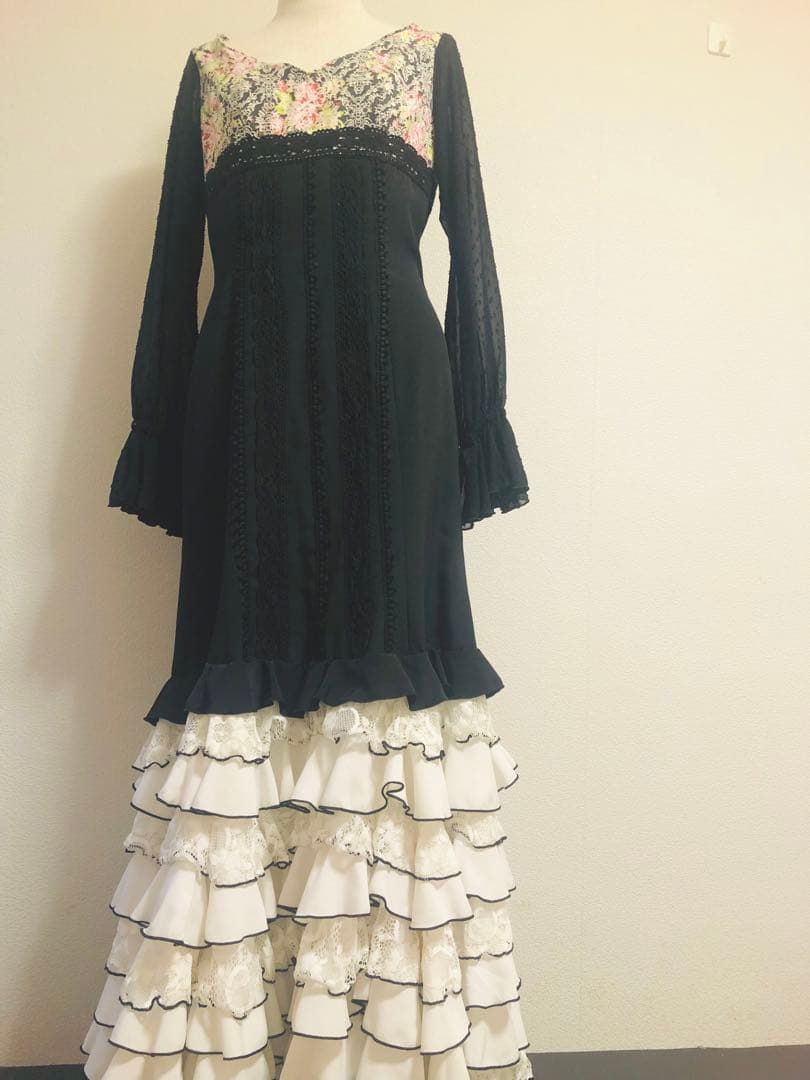 新品未使用✨フラメンコ衣装　ワンピース　ソニアジョーンズ