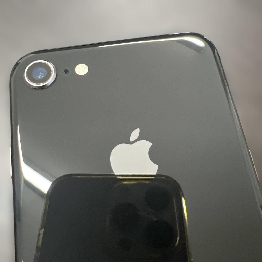 iphone8 256GB SIMフリー　バッテリー72%