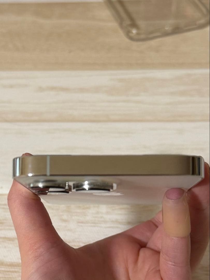 iPhone 13 Pro 256GB バッテリー残量83%