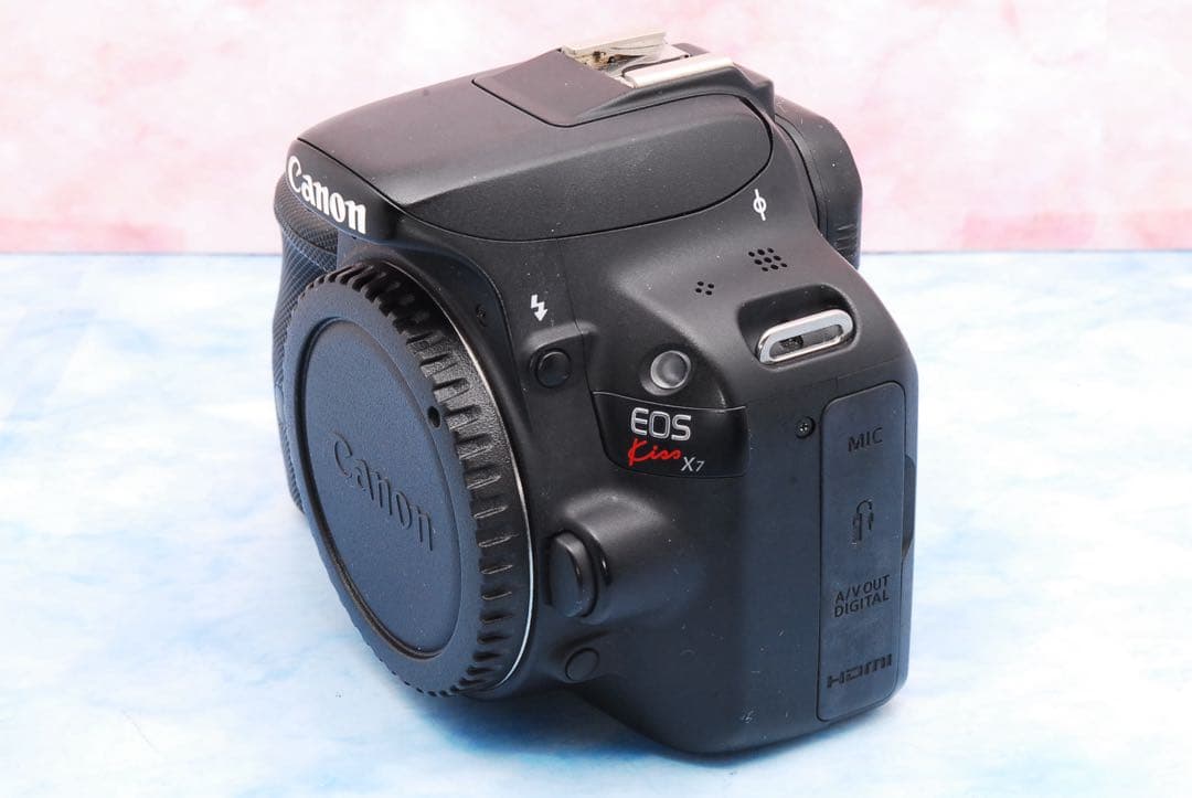 Canon Kiss X7◎一眼レフカメラ◎小型＆軽量で持ち運びラクラク♪