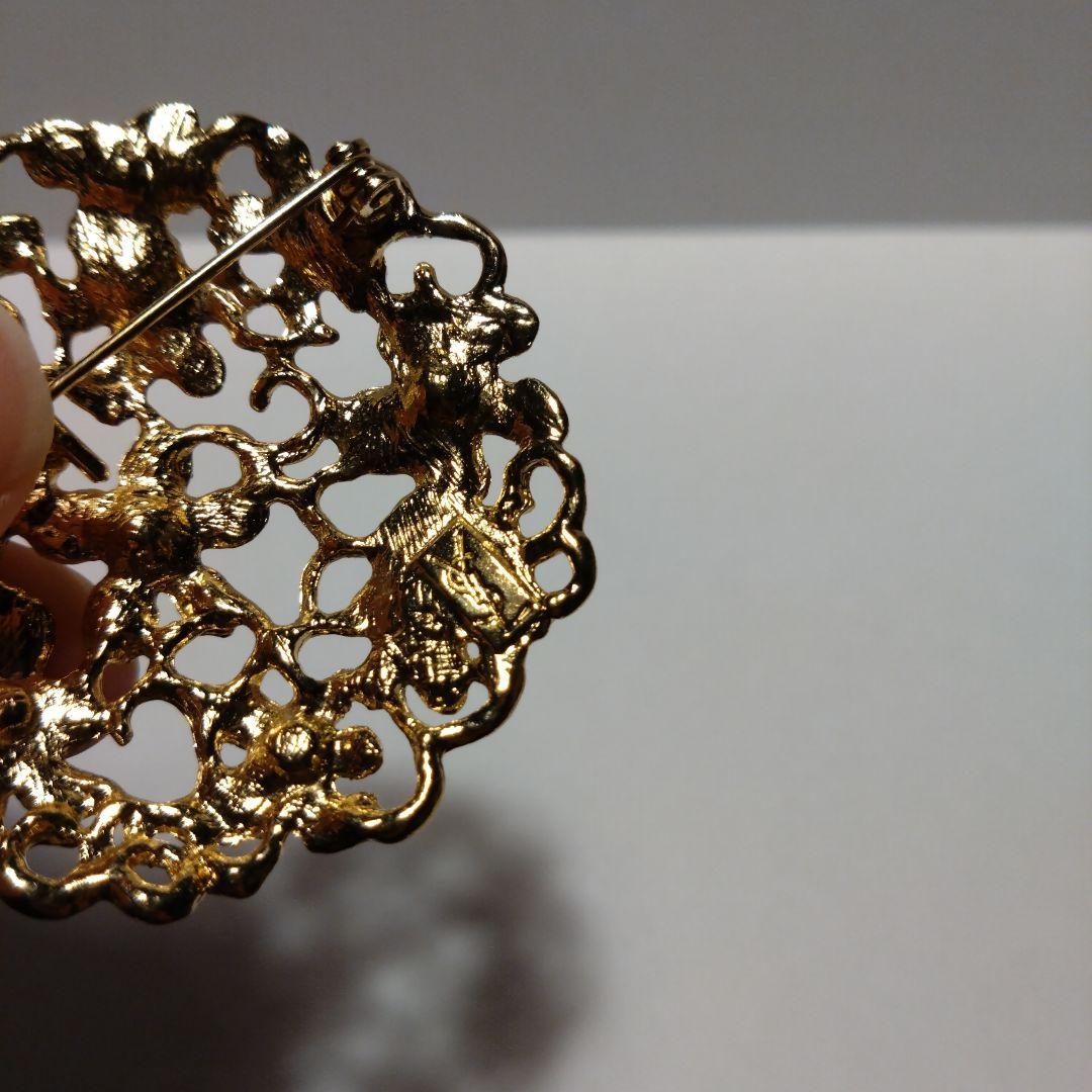 YVES SAINT LAURENT　イヴサンローラン　ヴィンテージ　ブローチ