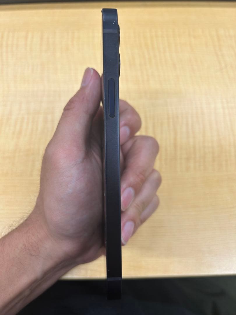 Apple iPhone 12 64GB SIMロックなし