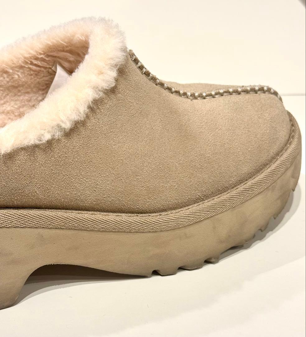 【美品】UGGNewHeightsCozyClogサボ厚底24cmベージュ正規品