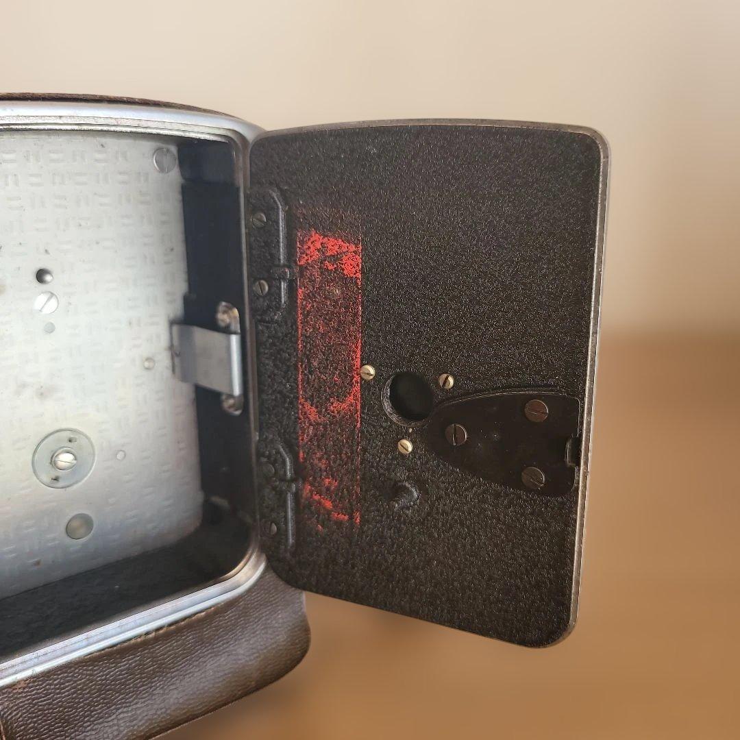 Bell & Howell AUTO-8 8mmカメラ