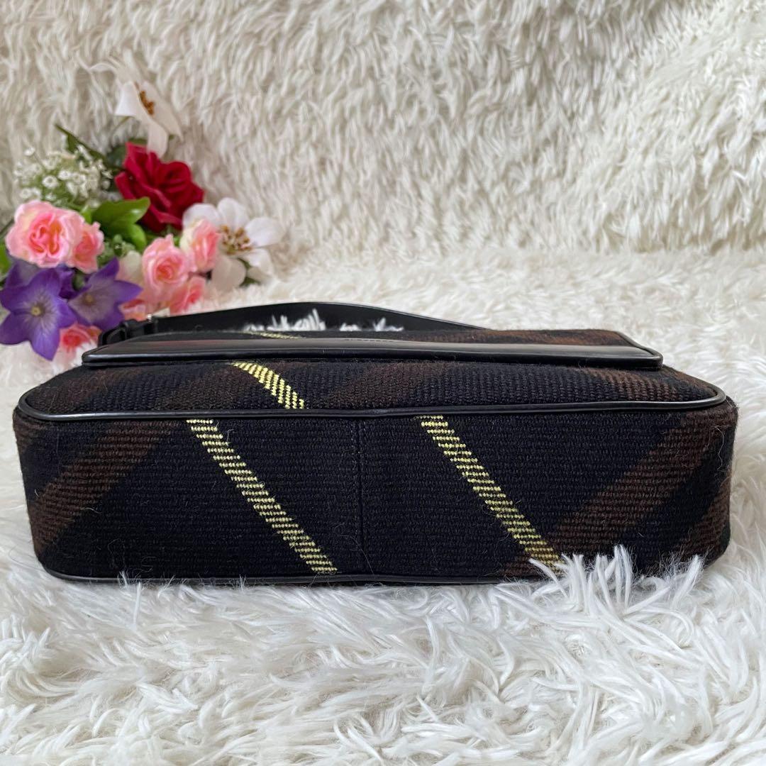 BURBERRYバーバリーブラックノバチェックウール×レザーワンショルダーバッグ