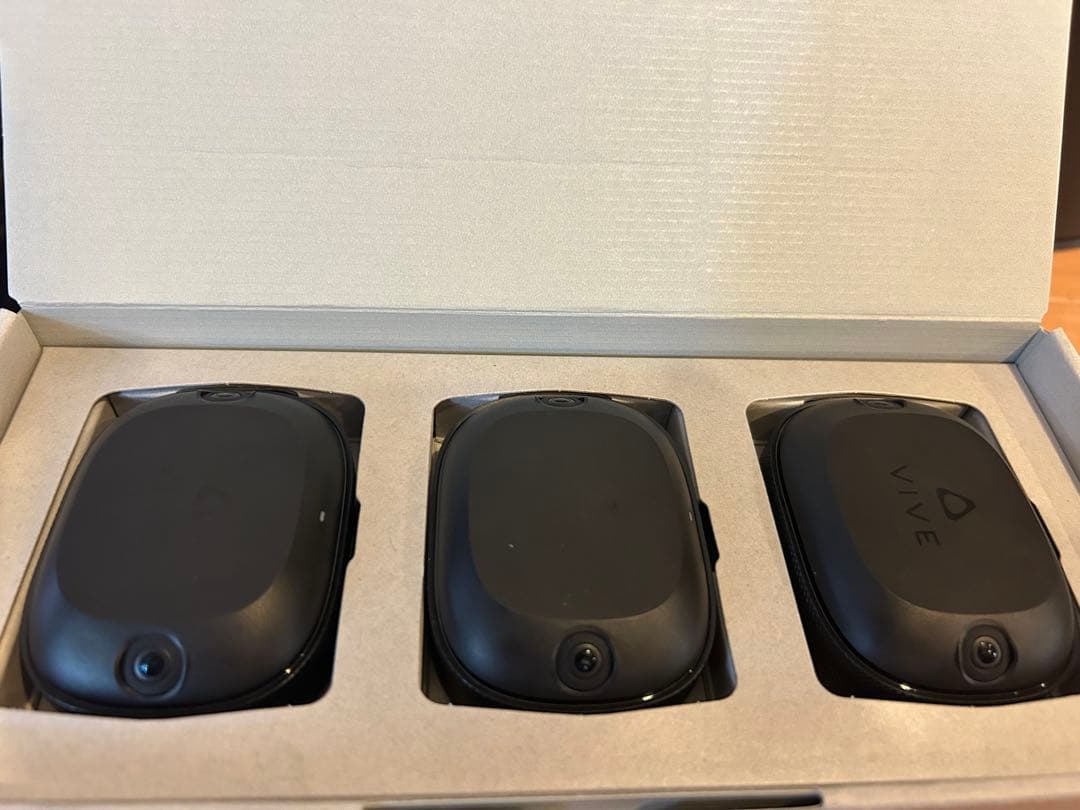 VIVE ultimate Tracker 3個＋装着ストラップ3セット