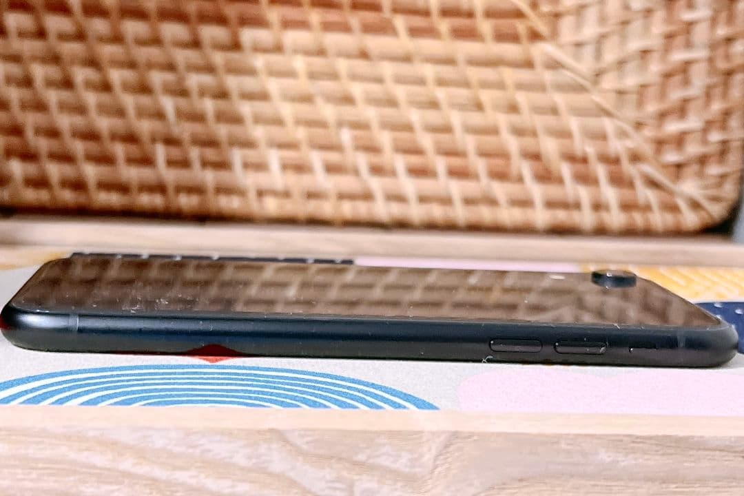 【美品】iPhoneXR Black 黒 128GB SIMフリー