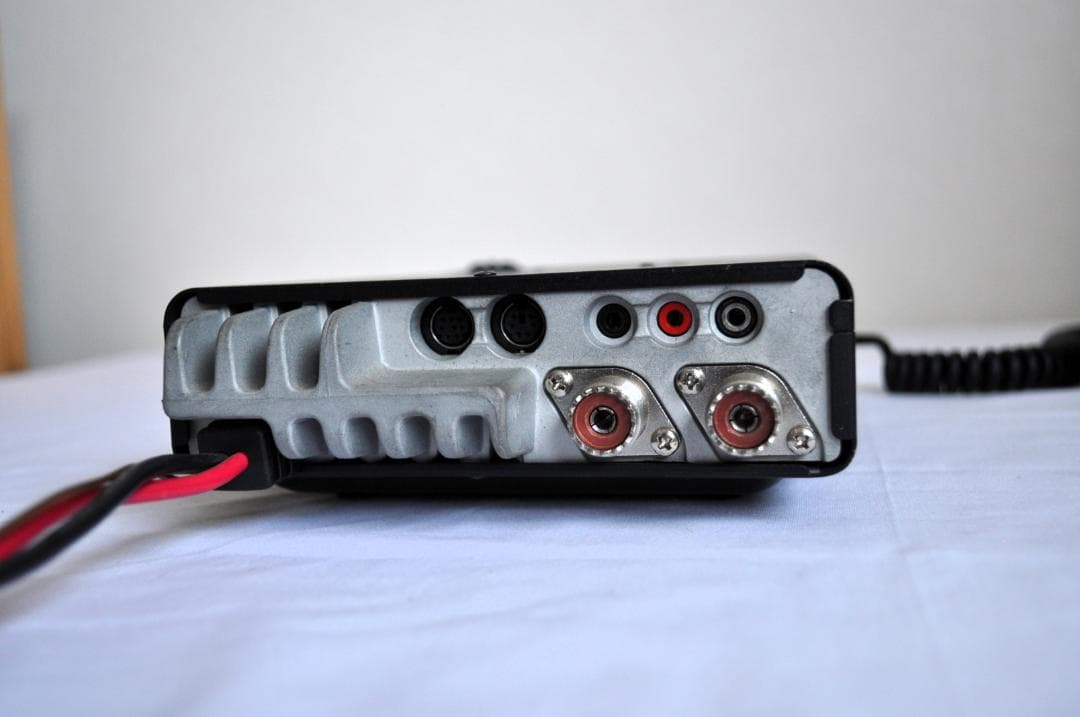 ヤエス　FT-857D　トランシーバー　　　 付属品あり