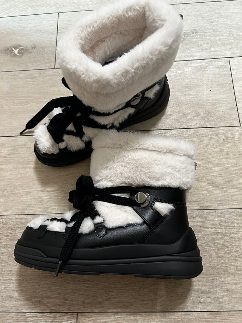 モンクレール　スノーブーツ　サイズ38